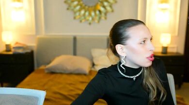 Anabel2054's Decolletage - Ravishing Curvaceous Allure in Porn Video