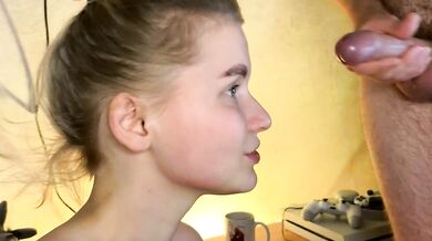 Adele_nick2202 - Watch her seductive buttocks and talented feet in this steamy cam video