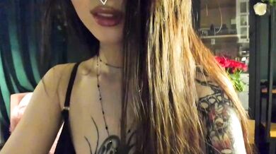 Perfect waistline and Perky assets - a naked video of Radiant Muse