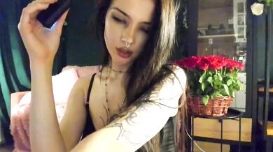 Perfect waistline and Perky assets - a naked video of Radiant Muse