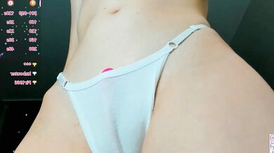 Sweet Fairyyy's Nude Leaks: Mesmerizing Ovals, Engaging Orbs & Charming Broadcasters