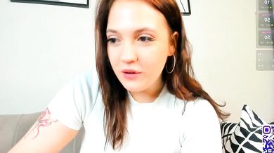 Enjoy the ultimate experience of being recorded and played with: Cleavage Vibrance, Interaction & Vibrant Streamer