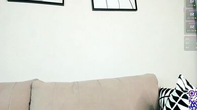 Enjoy the ultimate experience of being recorded and played with: Cleavage Vibrance, Interaction & Vibrant Streamer