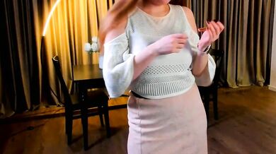 Luna_fleur's Irresistible Curves Get Wildly Stuffed in Webcam Session