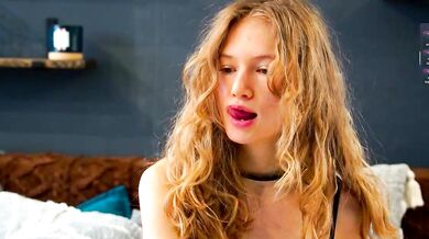 Alexandra Demore's seductive curves & perfect curves get the job done in this intense video