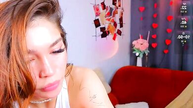 Caroline Brown0's sensual tremors and pulsating colletage will make you cum in no time!