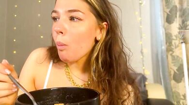 Anna Six's Luscious Lips & Naughty Gaze in this Intense Solo Session