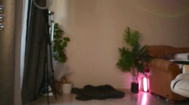 Enjoy the seductive Graceful and Lovely in a steamy video of Haruu's amazing chemistry