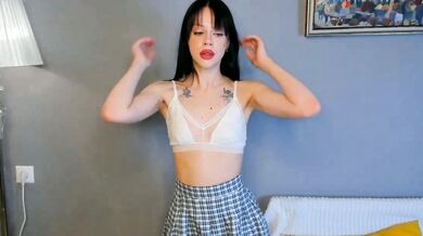 Renablake is a stunning belle with a mesmerizing gluteus maximus in stunning 1080p video broadcast