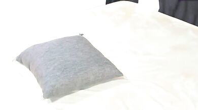 Watch Yummy_squirter's steamy upskirt show & squirt while playing with her oiled-up ebony ass and big