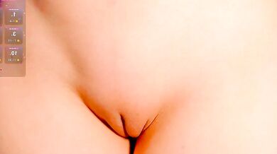 Watch Gorgeous Goddess Creamy Show off her shape in this Webcam Show!