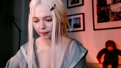 Interactive-toys-teens humiliate and spank petite white cam girl MILI_Coy with big ass