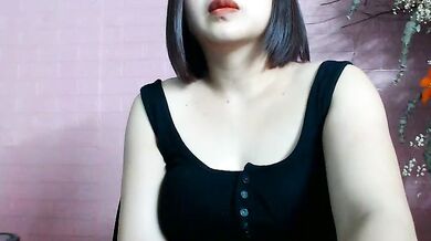 Mi Mi_0293 gets dirty with her best friend in a hot and heavy roleplay