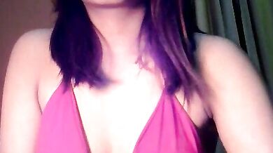 Indian Teens Finger and Tease Each Other with Their Upskirts in Public