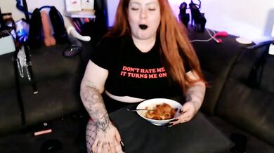 AnastasiaCumowa's oily striptease & doggy-style with young white guy