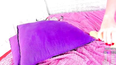 Dakota_Blare's stunning siren is a real Exquisite slut with seductive glutes