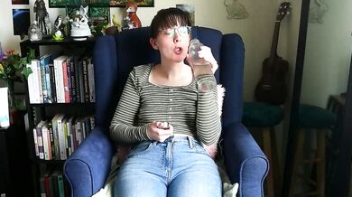 Watch Ellynaomi's Recorded Interaction with Nice Sultry Desire