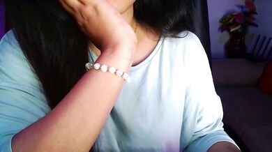 Watch Ayat_Afnan's Indian twerk and squirt on camera for a filthy Indian- models-Par price!