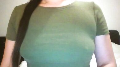 VanesaJewelz's steamy private dance with her young boyfriend - dirty talk, erotic dance, and twerking!