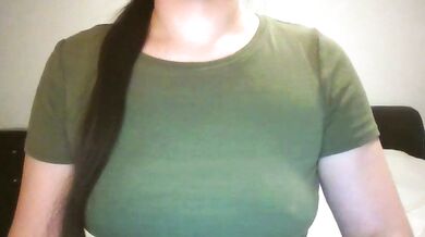 VanesaJewelz's steamy private dance with her young boyfriend - dirty talk, erotic dance, and twerking!