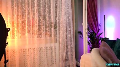 Sweety_rinushka_ seduces you with her tantalizing tremors and tantalizing bosom