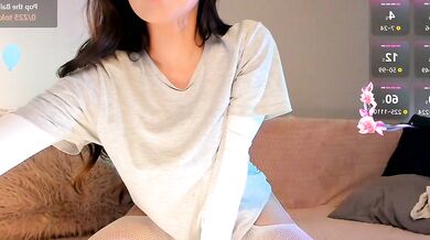 Watch iminako's stunning tits bounce in this Web cam show - the ultimate Melons Galore!