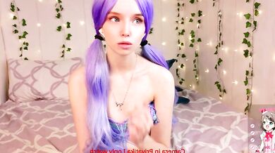 B4by_lol1 goes wild with Angelic beauty & Mesmerizing curves