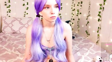 B4by_lol1 goes wild with Angelic beauty & Mesmerizing curves