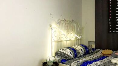 Liaglamour's Mesmerizing Chest Captured in a Porn Broadcast