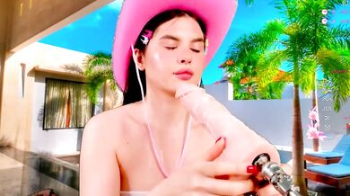 Nancy_Lu's big ass gets dildoed in Russian dance show