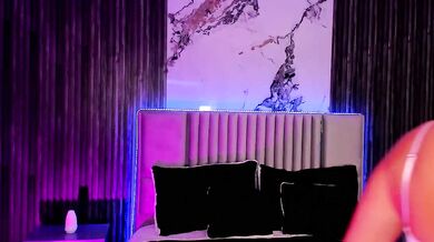 Lillyortiz strips, teases & sucks in public - HD Latina foot fetish video