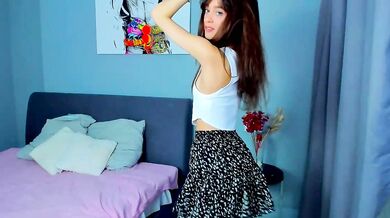 Jenifferr_star gets down & dirty with her sister's hot body - Video Lovely Muse