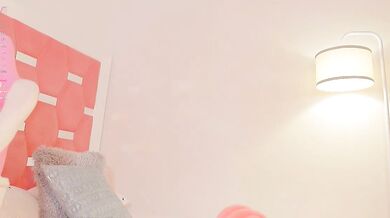 Watch Nicolle_mitchelle's erotic masturbation session in a voluptuous silhouette alluring bosom