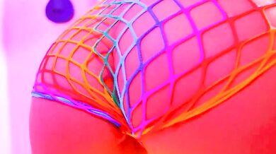 Little_effy18_'s tight booty is broadcast live on webcam for all to see!