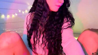 Watch Deepthroat Galactica's Seductive body get drenched in pleasure