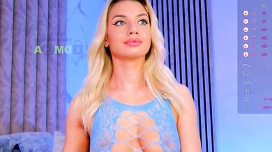 Kassablanca's steamy lingerie gets leaked in a virtual video - Intense yearning, tantalizing allure, and virtual footage