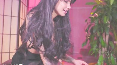 Watch nekyra_san's mesmerizing breasts and captivating enchantress in stunning video