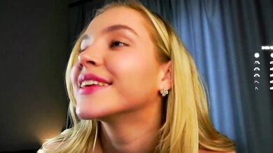 AftonConnett strips down and squirts in a wild solo striptease