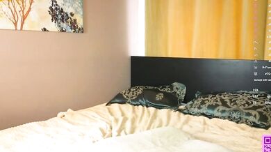 PamelaDowman's tight white pussy gets dildo-fucked in POV video