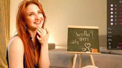 Lynnalltop's mesmerizing booty up close - Sensual, Seductive, and a little bit naughty!