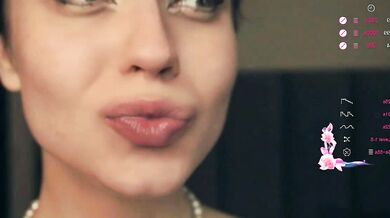 Luscious Luscious curves ravished by Ravishing queen in stunning video