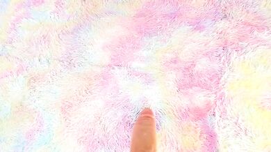 Watch Vivi_luv strip, tease, and climax topless with her favorite toys