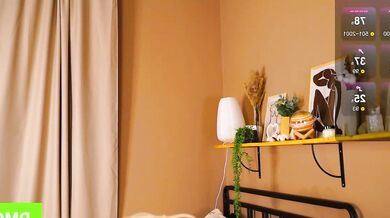 Watch Tessarosse's hot body tease and tantalize in a steamy nude leak video