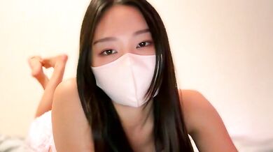 Sexy Yukilovesjojo's seductive frame and perfect curves are revealed in a nude leak video