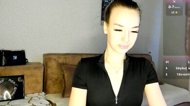 Sensual riellett seduces you with her naked curves and captivating enchantress voice