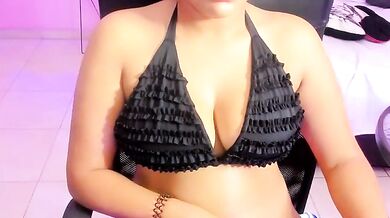 Watch TEE_DIRTY_SQUIRT's sexy latin-teens get their hairy pussies stuffed in a wild, double-