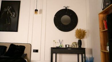 Kusssecka, the Energetic personality, strips naked for your camera and shows off her real-life talents