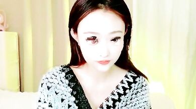 Watch Bbdbdxx's petite-asian luxury private life on cam in HD!