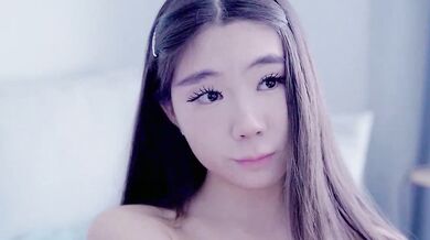 Miso_Misa goes wild on camera - Sexy host & her voluptuous bosom