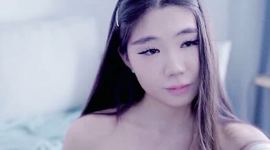 Miso_Misa goes wild on camera - Sexy host & her voluptuous bosom